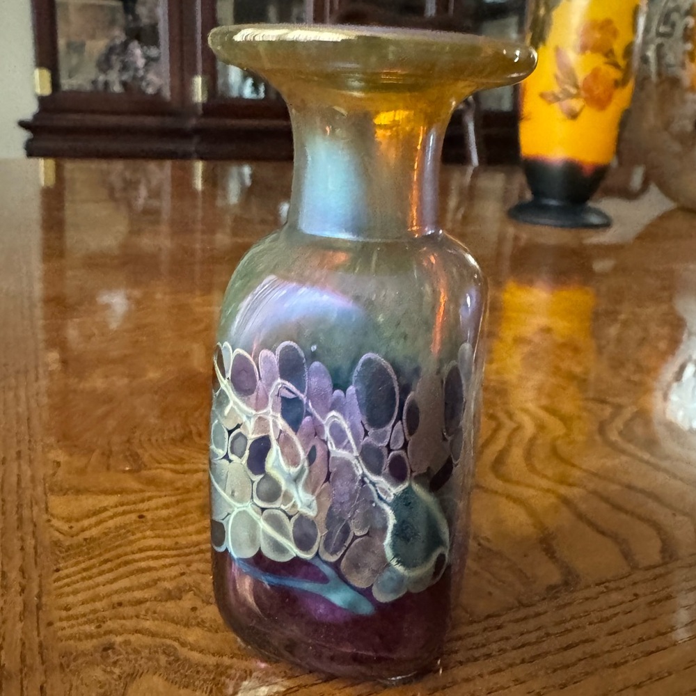 Robert Held Iridescent Bud Vase - Warm Amber - 4” Square - SIGNED - Picture 4 of 6